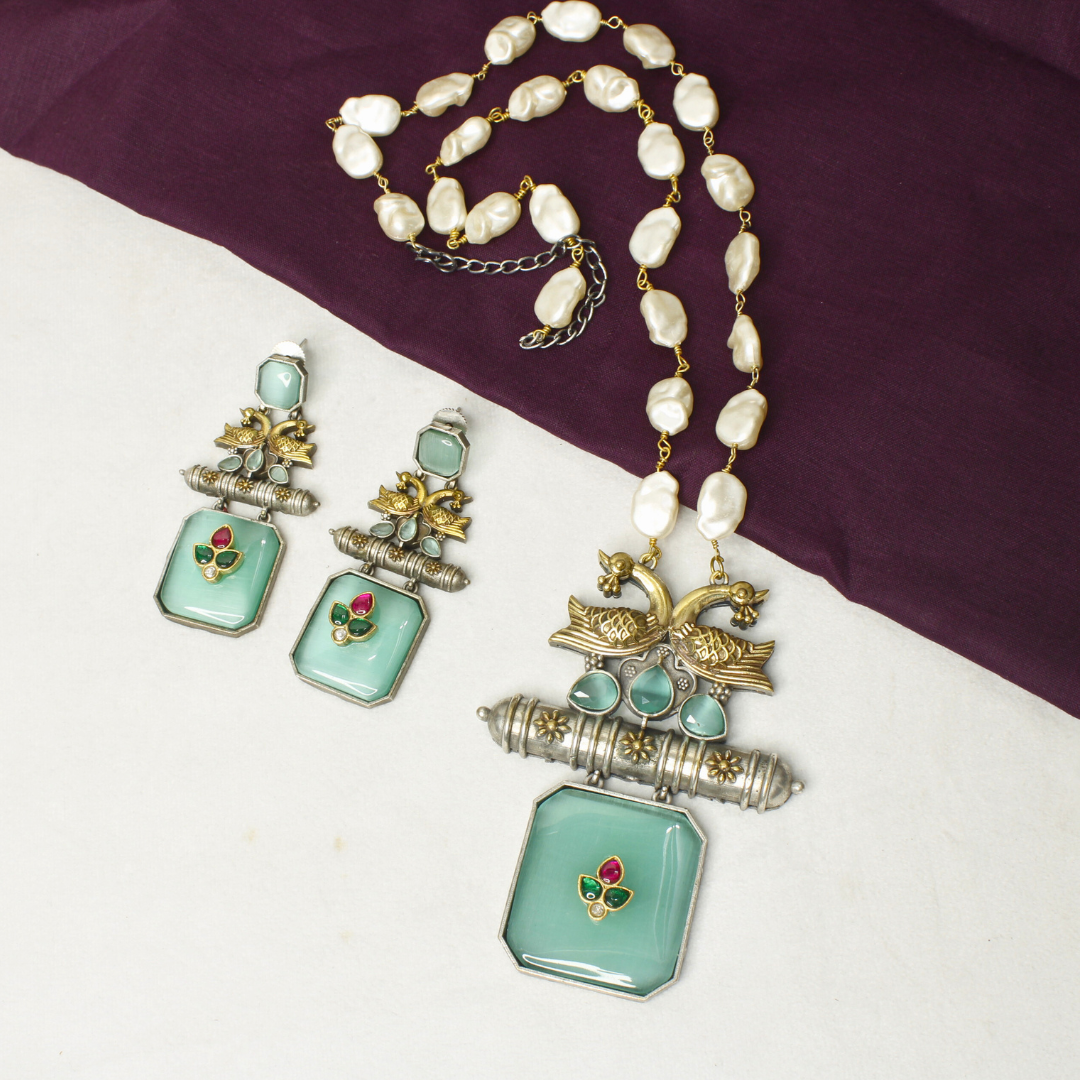 ANTIQUE GOLD-PLATED MINT STONE NECKLACE SET WITH PEARLS - ETHNIC JEWELRY