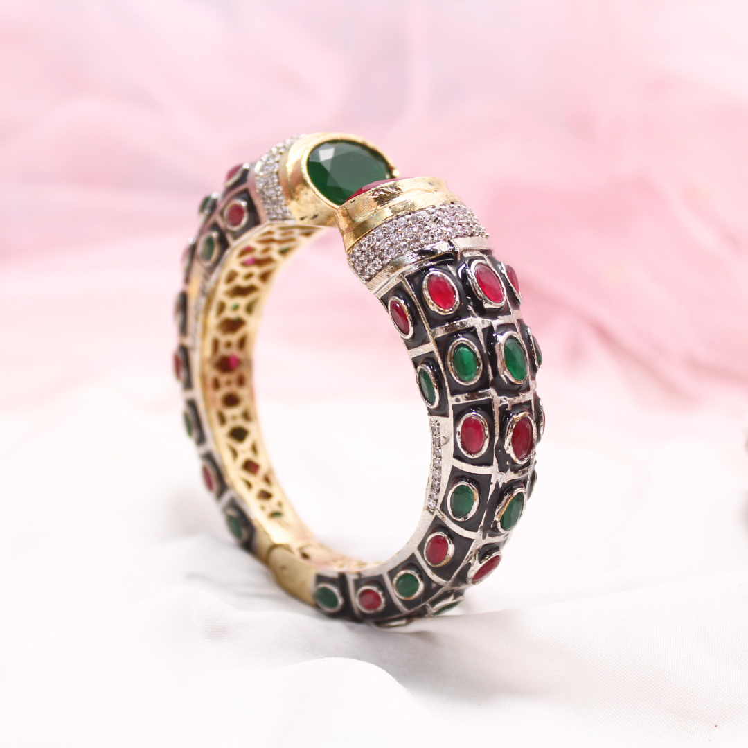 Rajwadi Stone & Meenakari Kada – Gold Plated Green & Red Openable Bangle