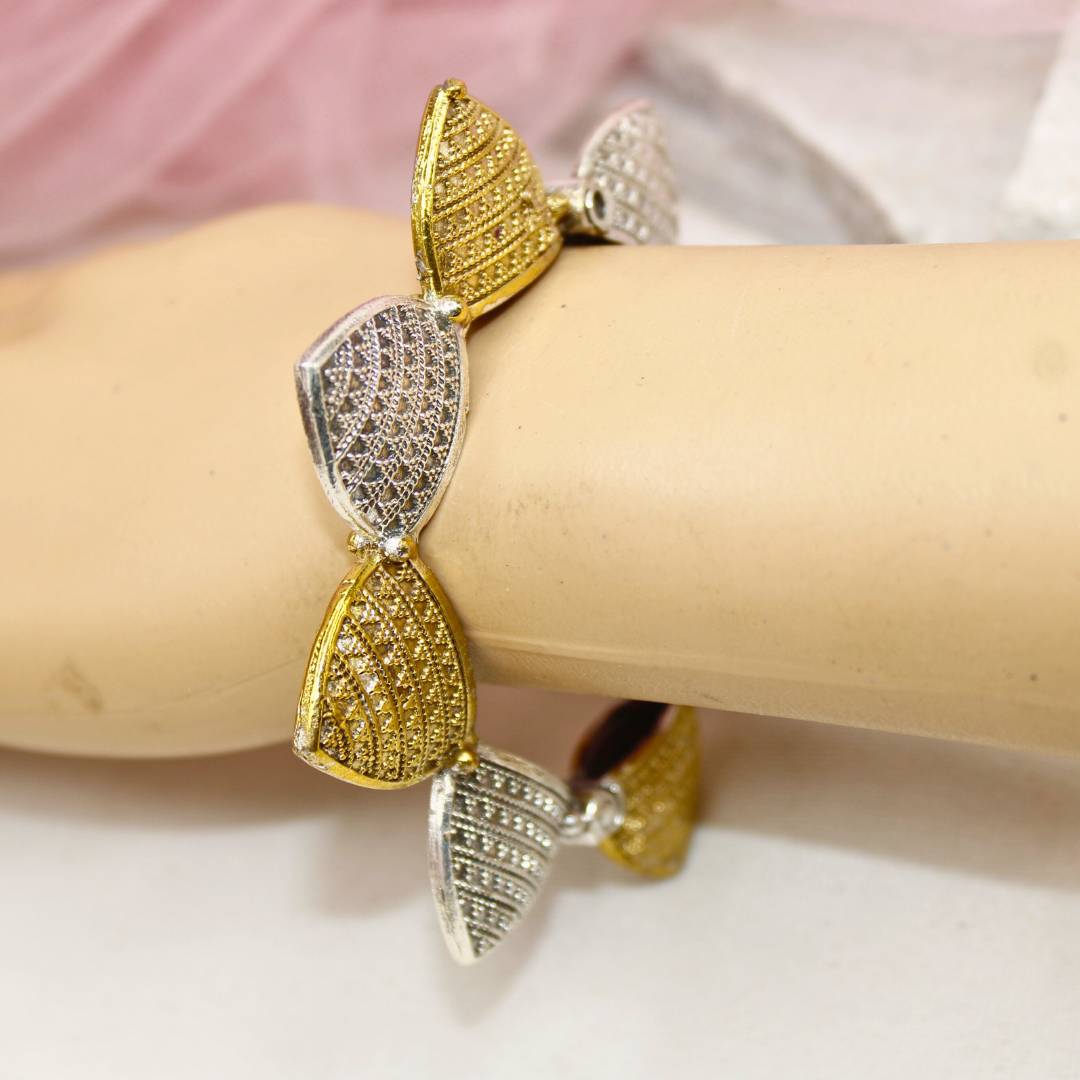 Dual-Tone Openable Kada – Gold & Silver Engraved Statement Bracelet