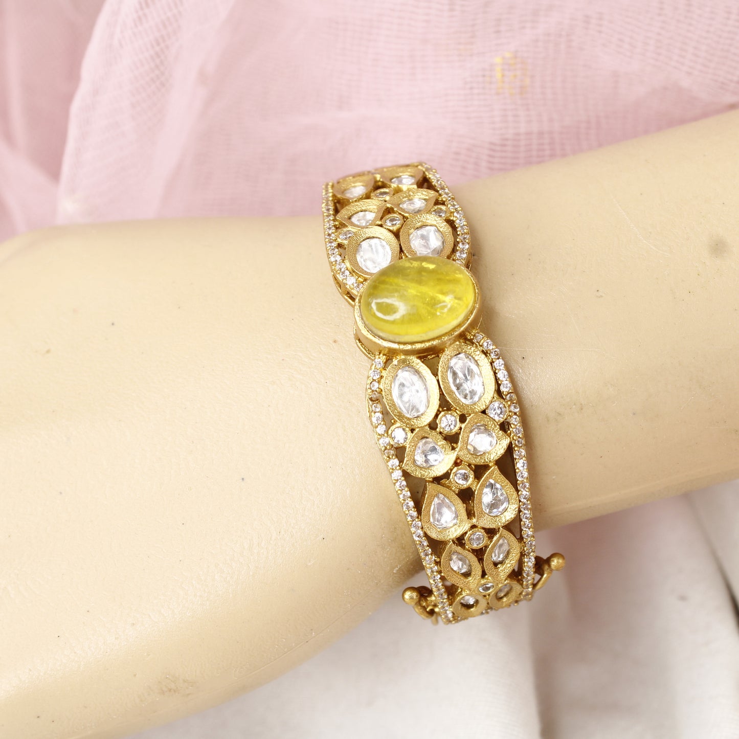 Unique Antique Polki Kada with Lime Yellow Stone