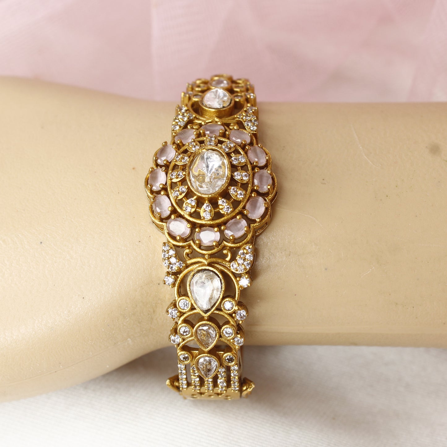 Elegant Antique Polki Kada with Rose Pink Stones