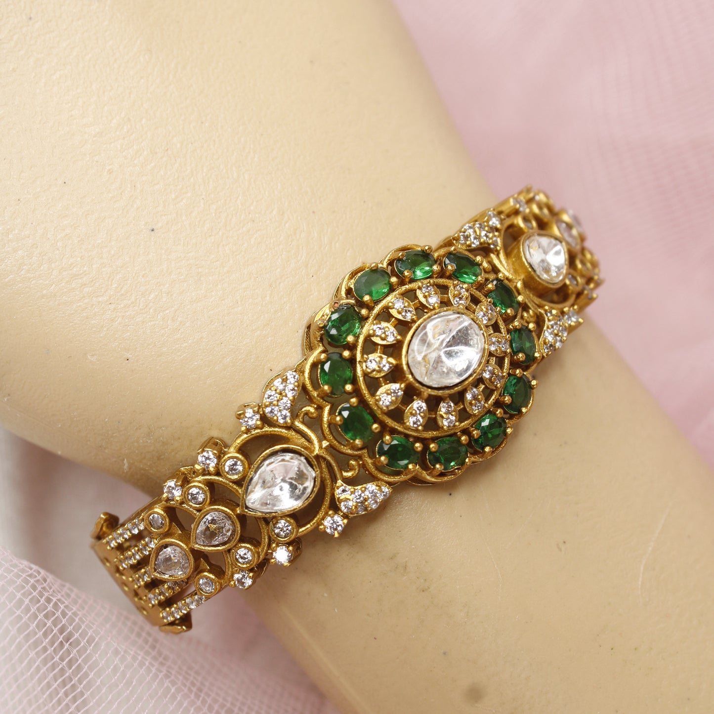Royal Antique Polki Kada with Emerald Green Stones