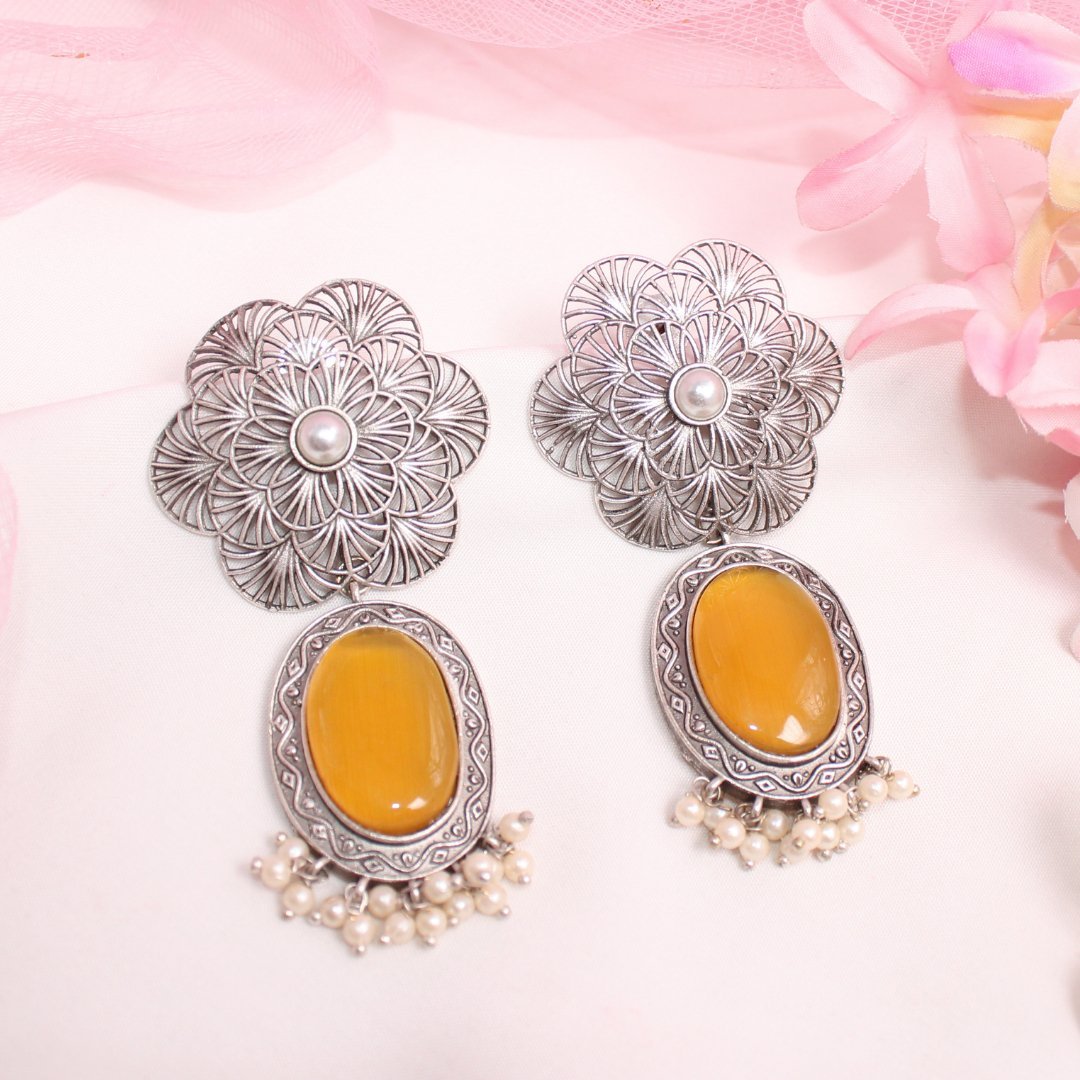 BIG FLOWER JAALI WITH MONALISA STONE EARRING - YELLOW