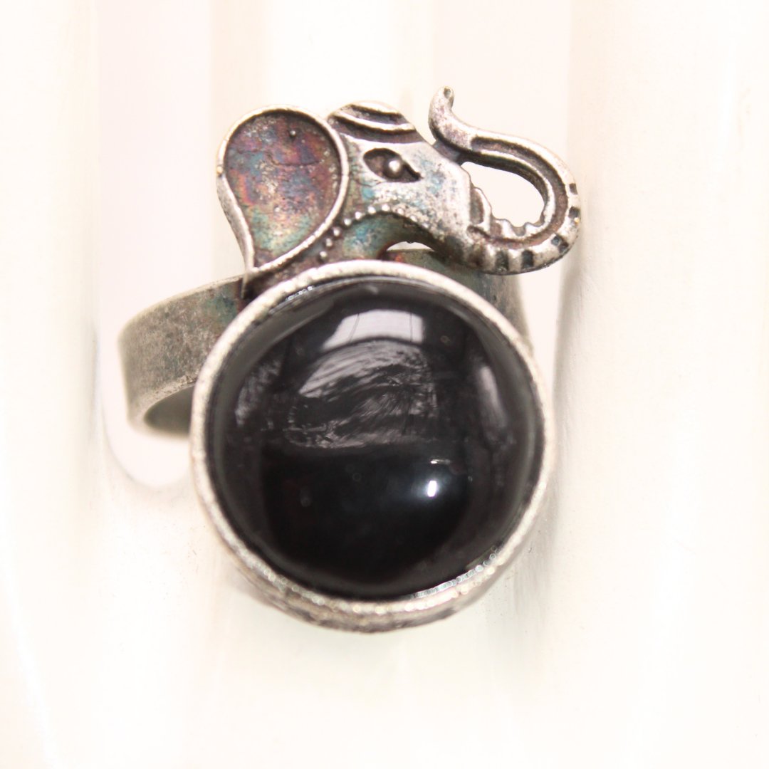 BIG STONE ELEPHANT RING - BLACK