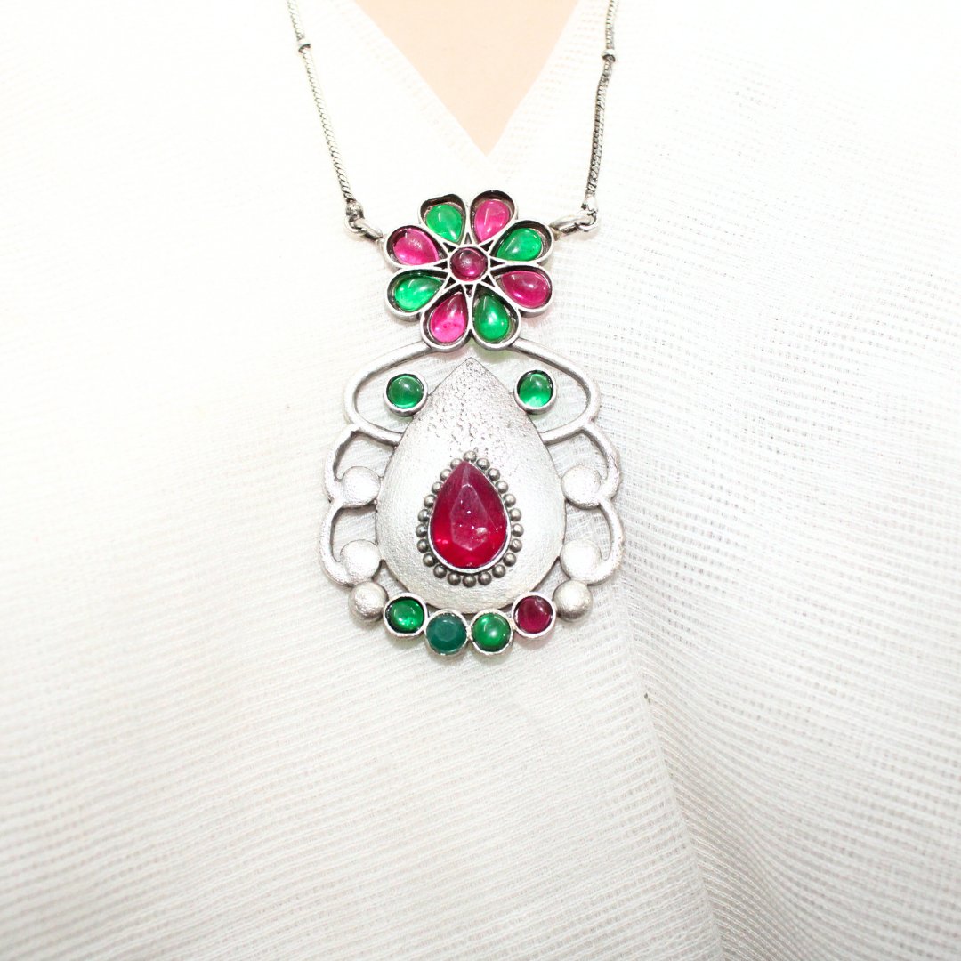 BIG TEAR - DROP WITH STONE PENDANT SET - RED & GREEN
