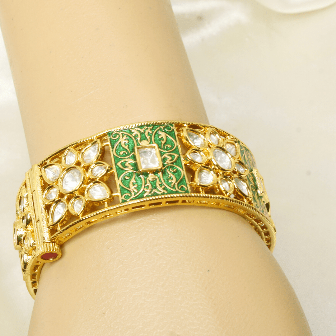 BLOCK MEENAKARI AND POLKI KADA - GREEN