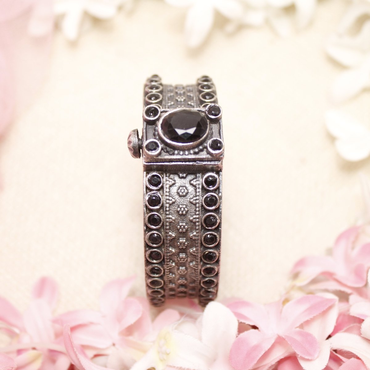 BOHO BIG STONE KADA - BLACK
