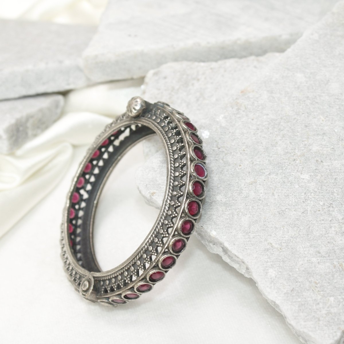 BOHO CHAKRA PATTERN MULTI STONE KADA - RED