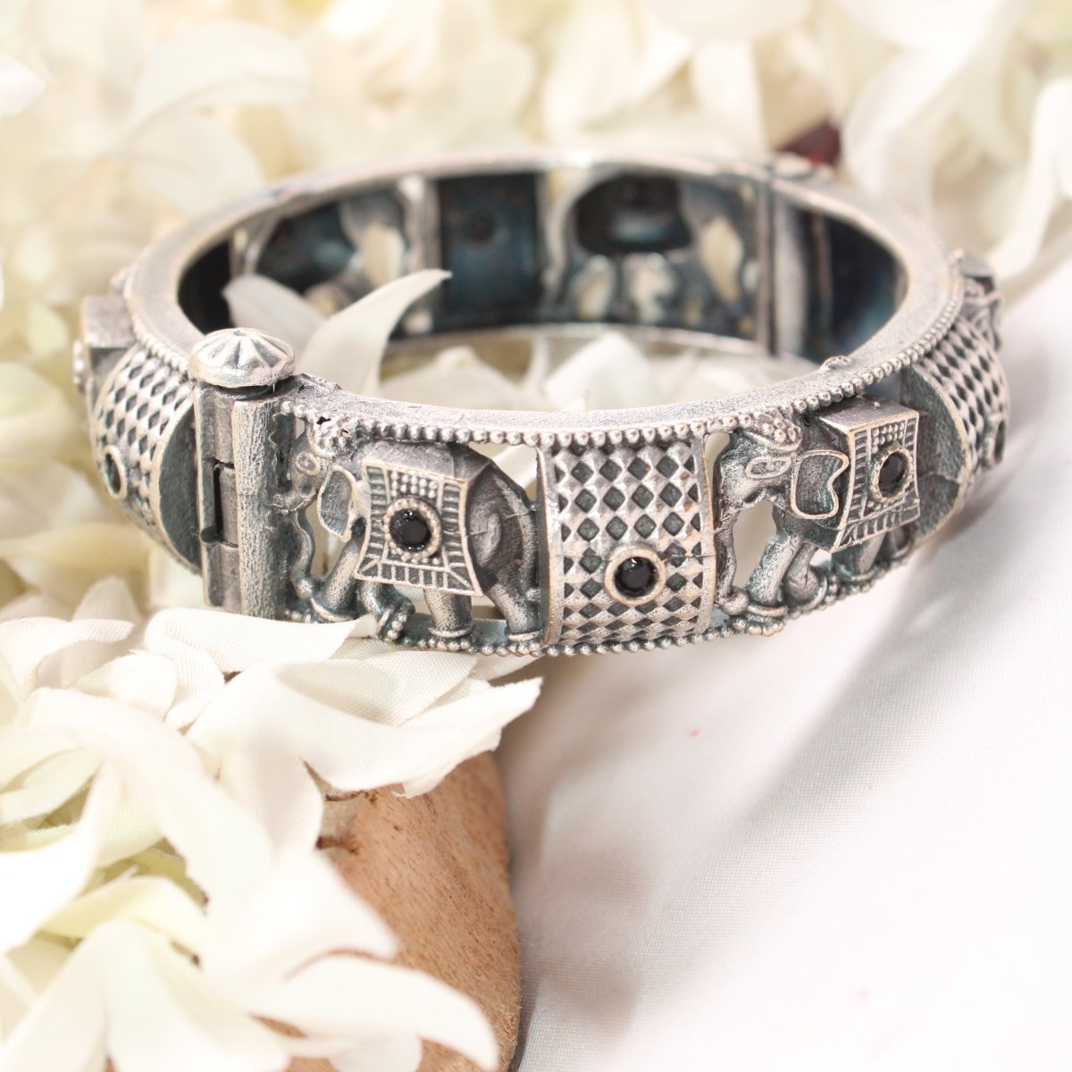 BOHO ELEPHANT KADA BLACK STONE MATTE FINISH - SINGLE KADA