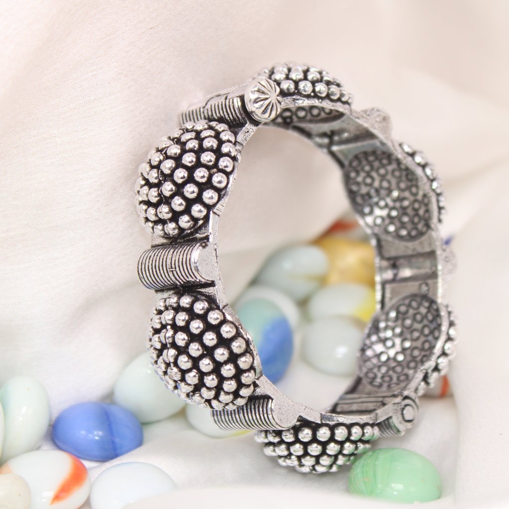BOHO KADA DOT DOT PATTERN - SINGLE KADA
