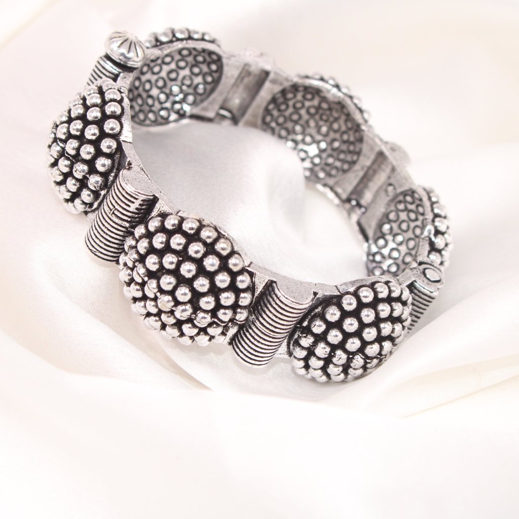 BOHO KADA DOT DOT PATTERN - SINGLE KADA