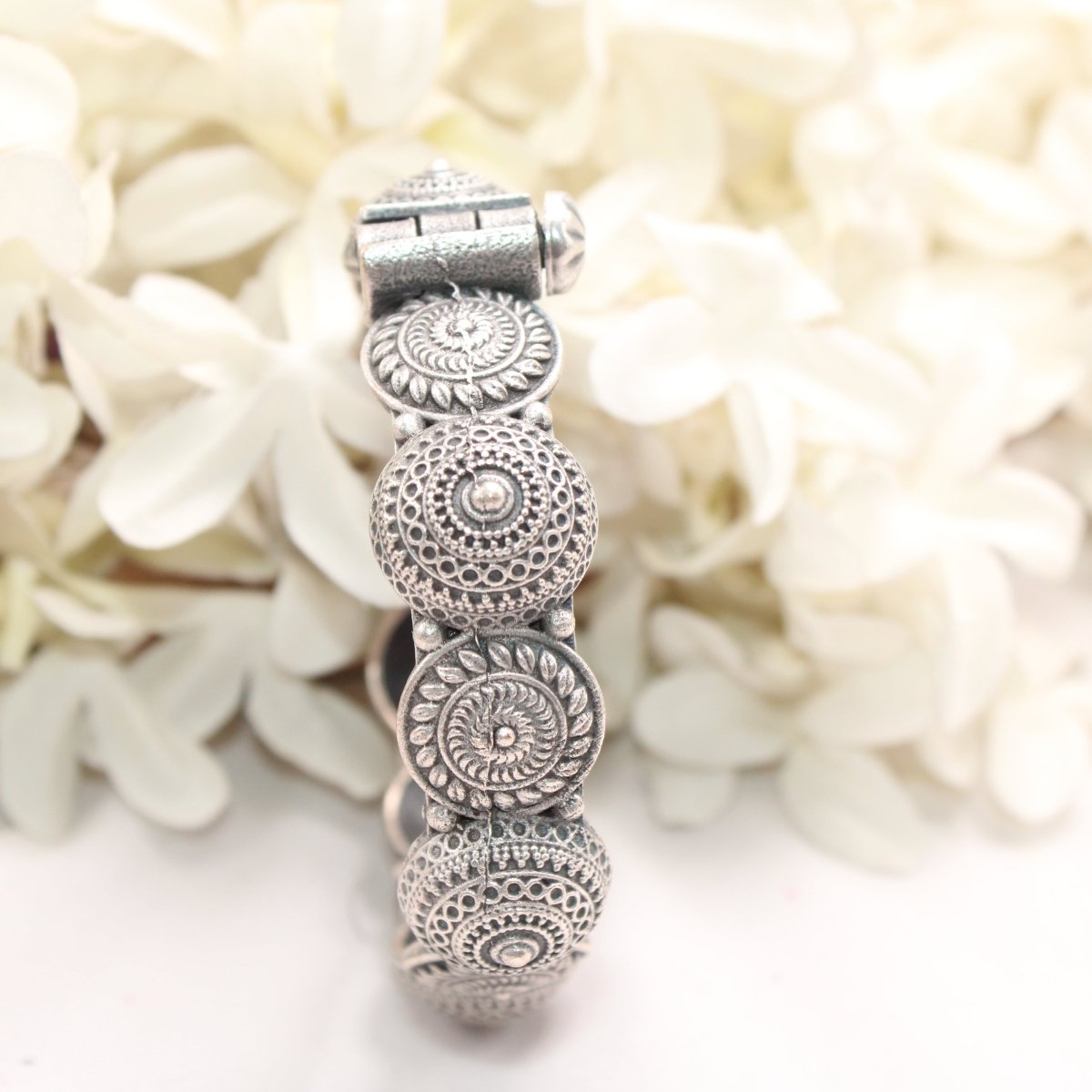 BOHO VINTAGE LOOK SINGLE KADA - CHAKRA DOME - SET OF 2