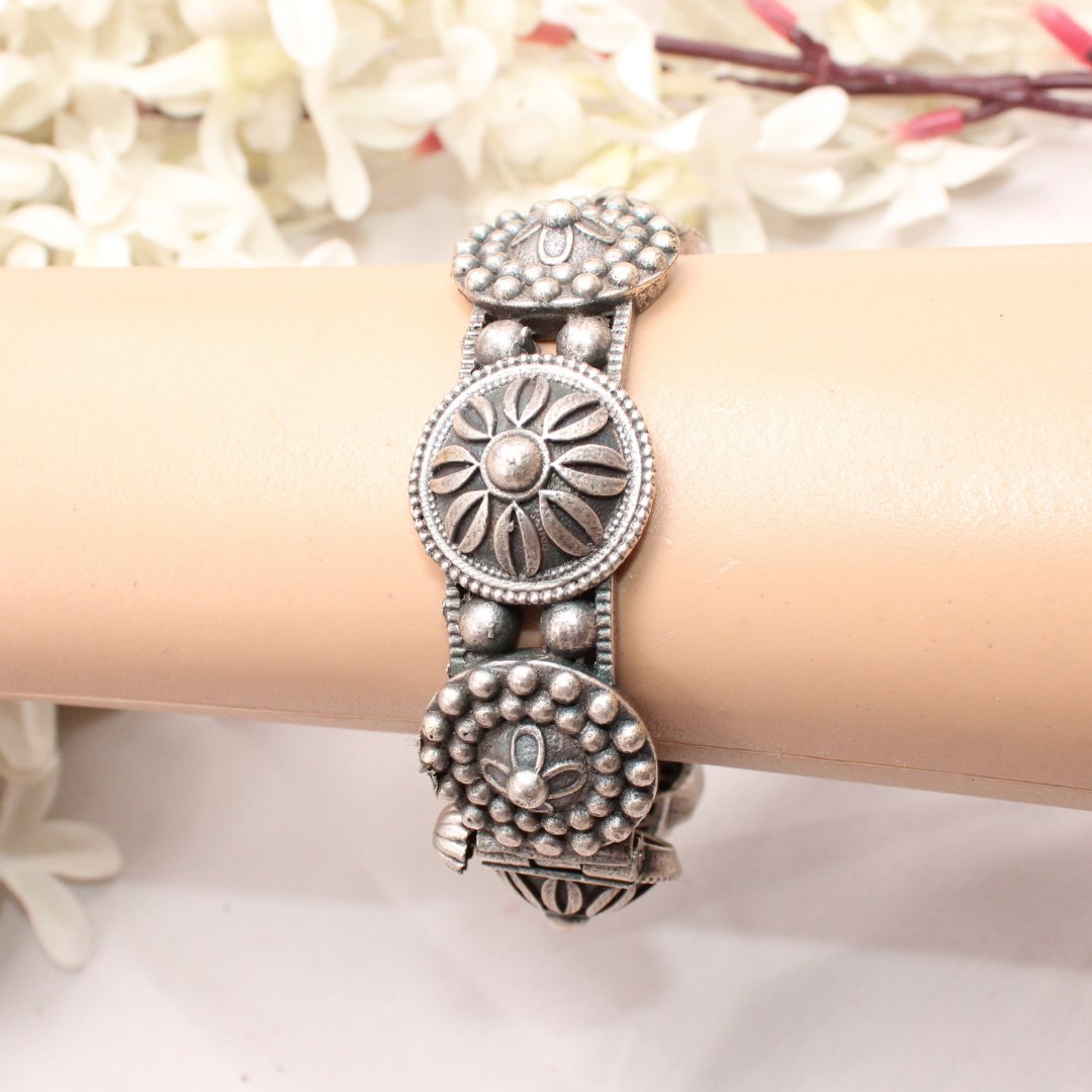 BOHO VINTAGE LOOK SINGLE KADA - CHAKRA DOT