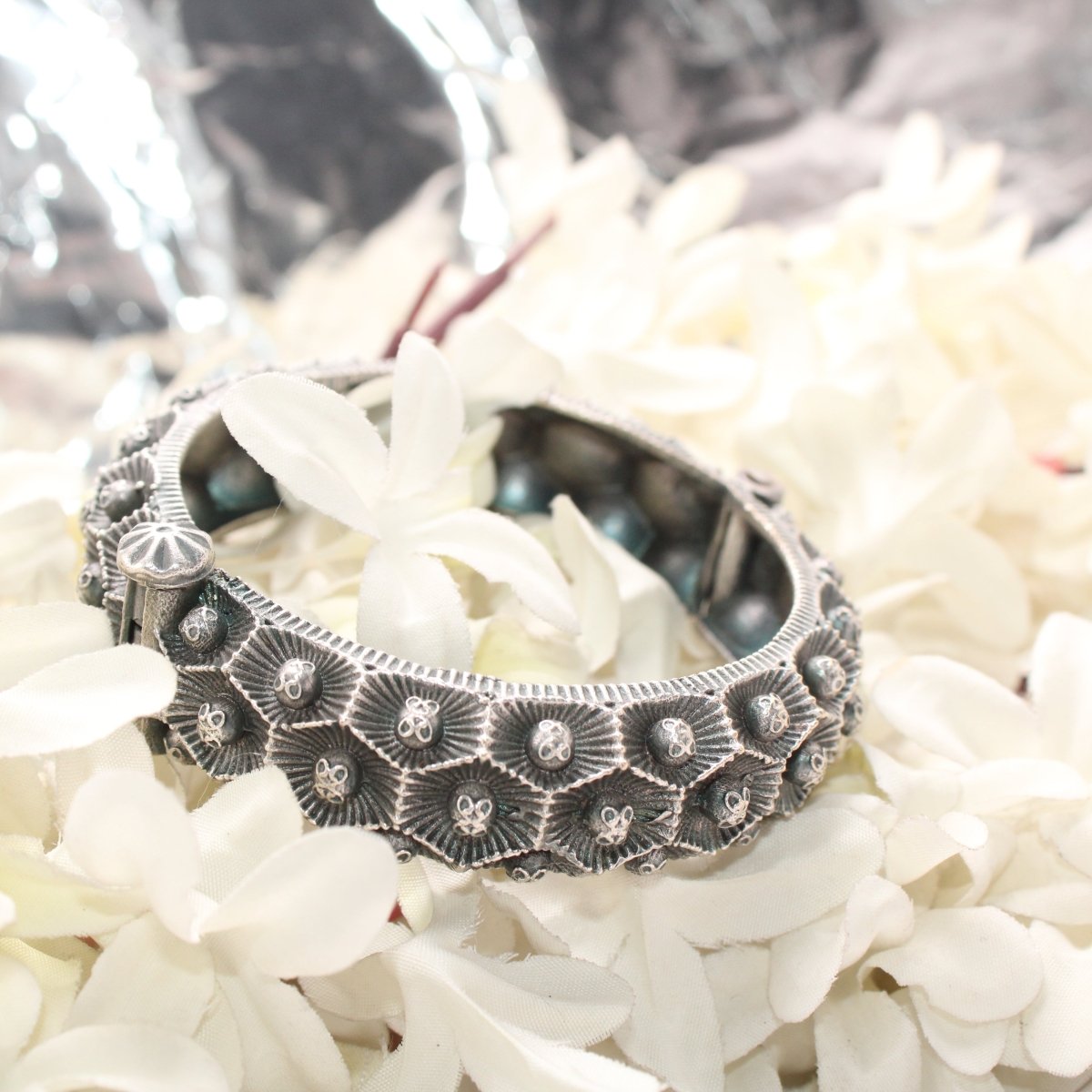 BOHO VINTAGE LOOK SINGLE KADA - HONEYCOMB