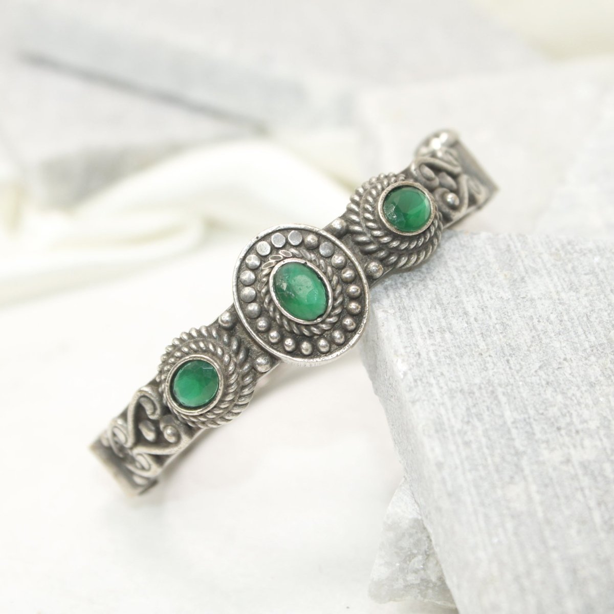 BRACELET LOOK ANTIQUE FINISH KADA - GREEN