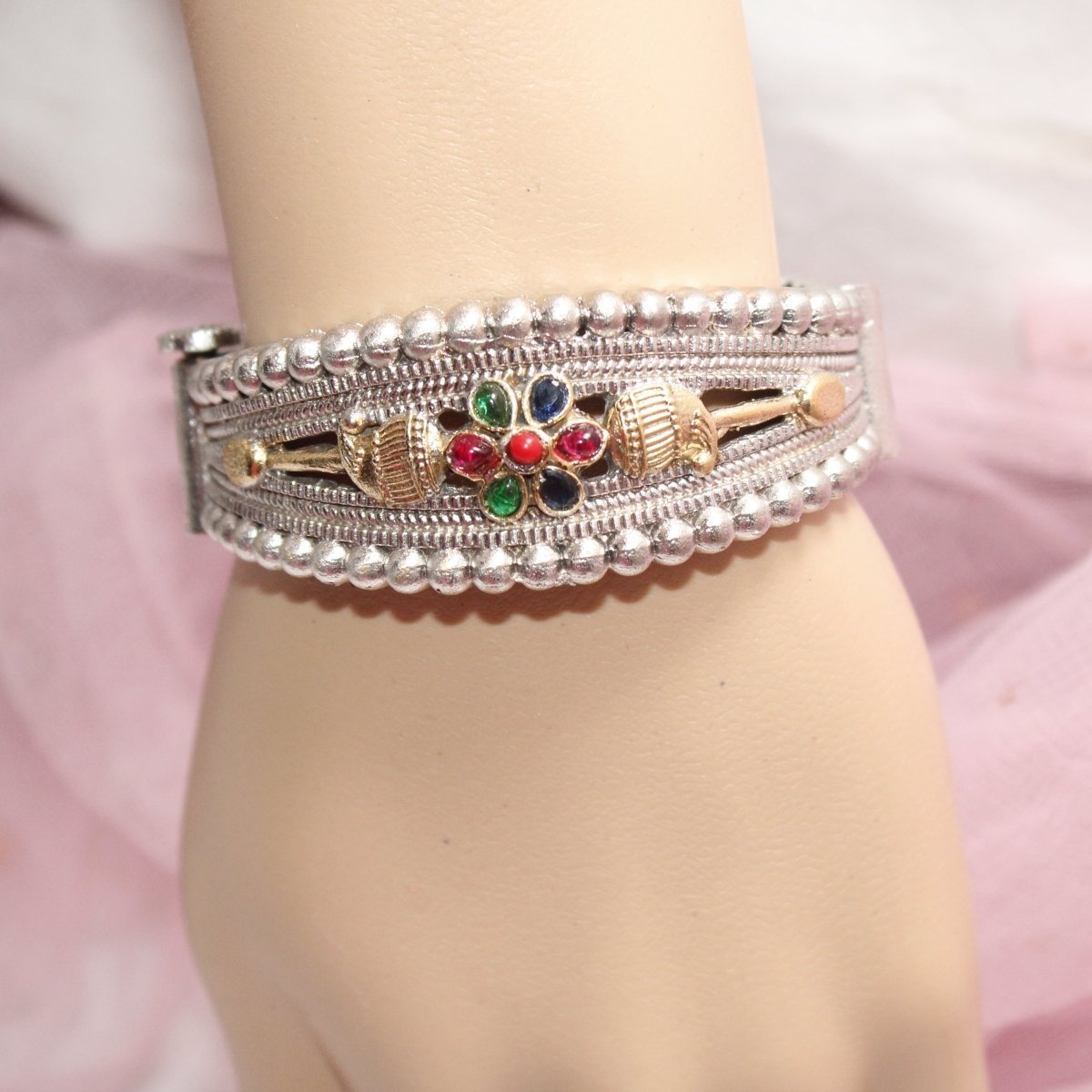 CHANDINI SILVER REPLICA DUAL-TONE STONE FLOWER KADA