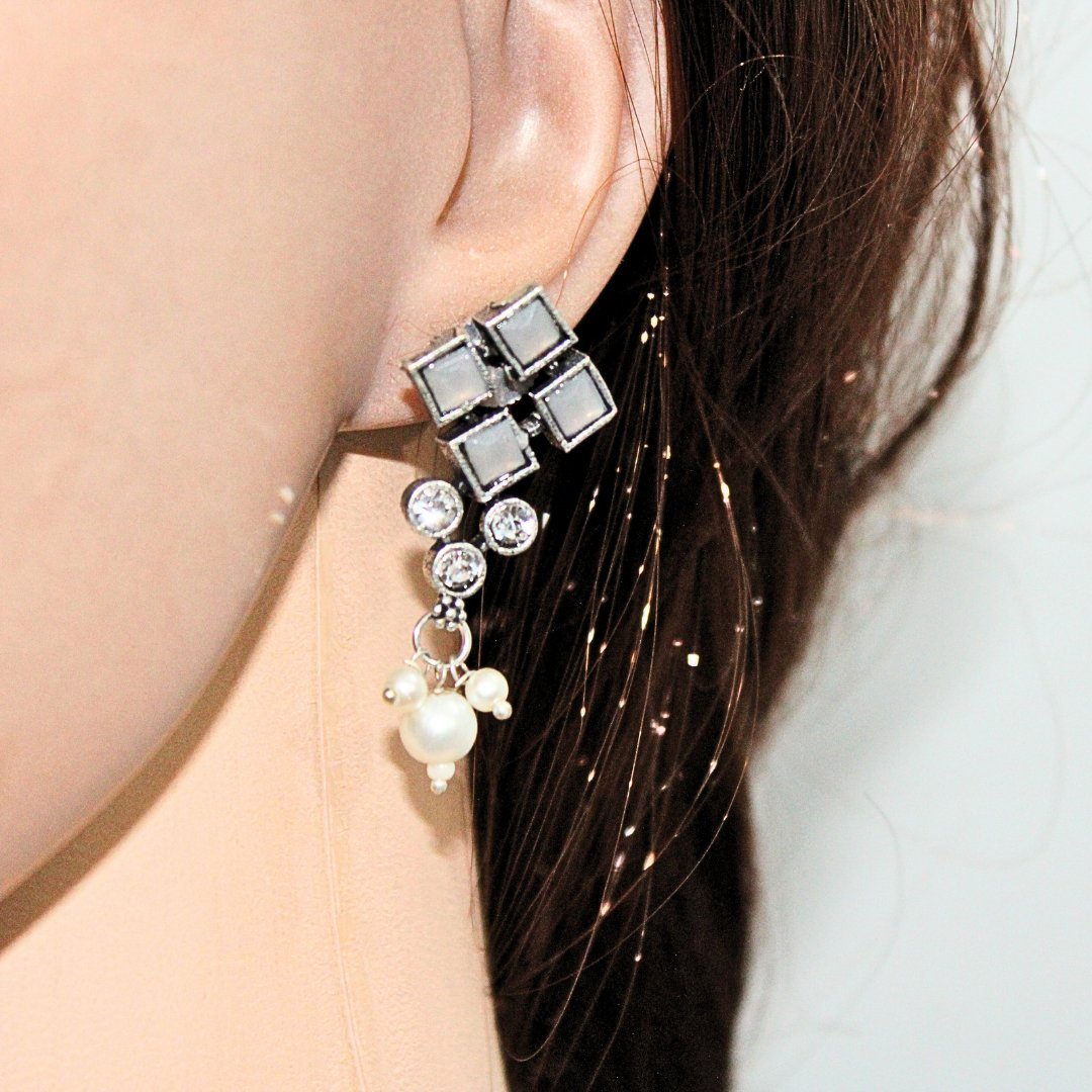 CRYSTAL NECKLACE SET - GREY