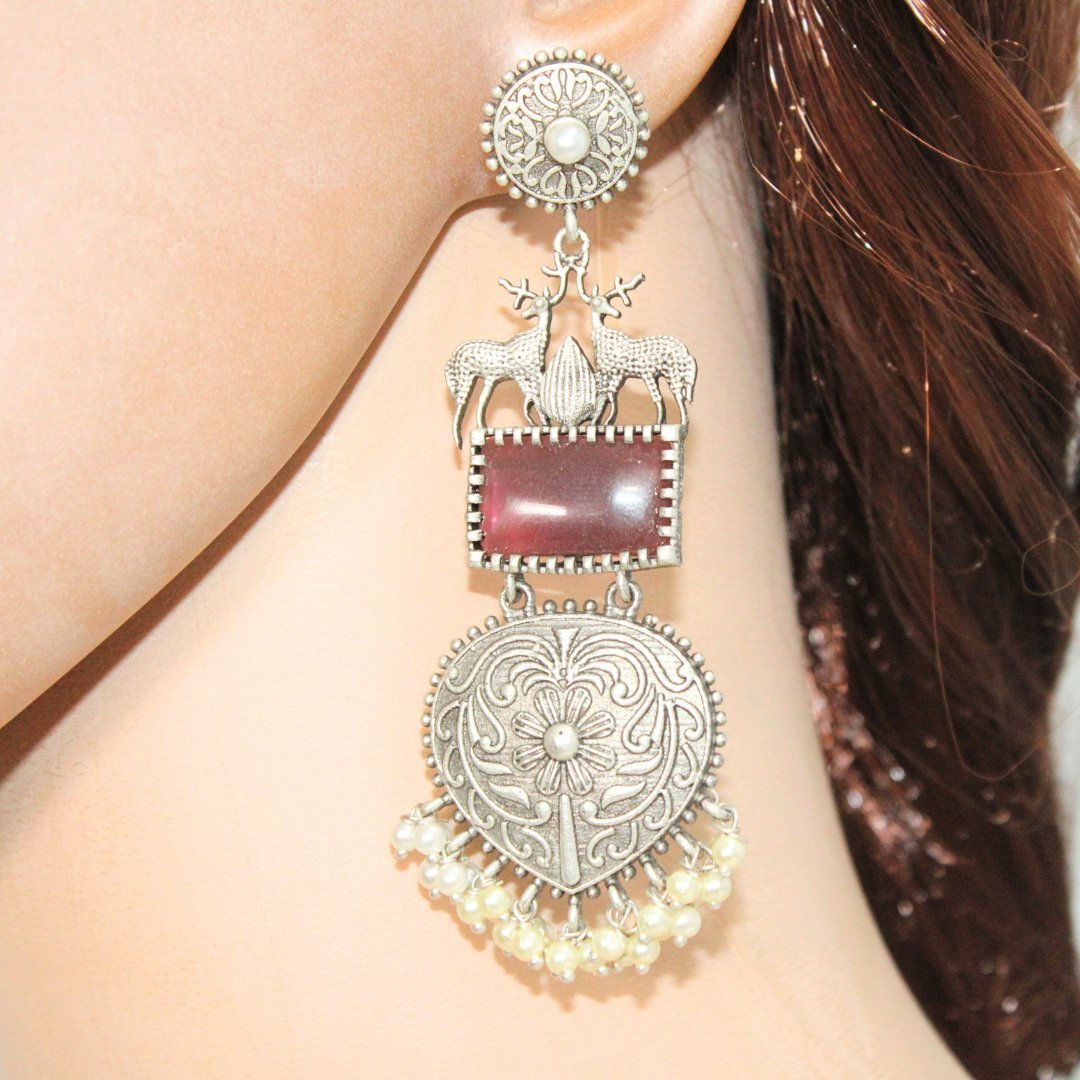 DEER PAIR SILVER LOOK ALIKE DANGLER-PURPLE