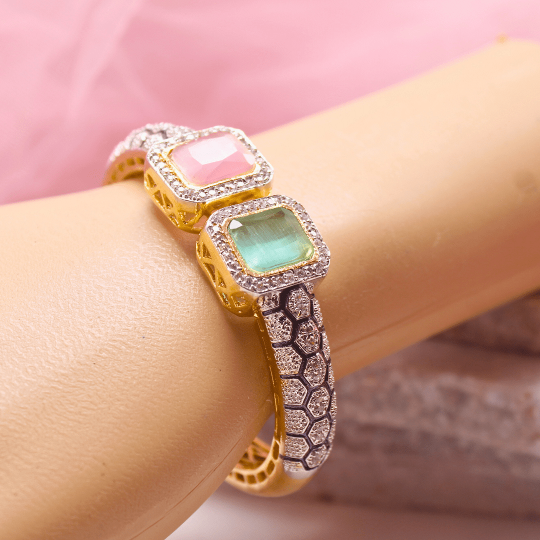 DIAMOND LOOK ALIKE BRACELET GOLDEN POLISH - PINK & MINT