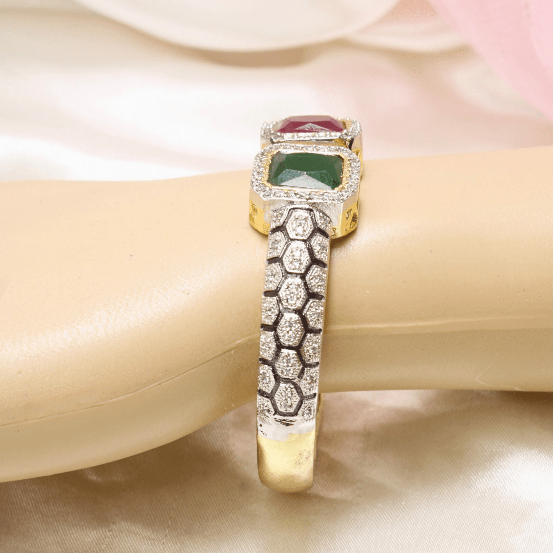 DIAMOND LOOK ALIKE BRACELET GOLDEN POLISH - RG