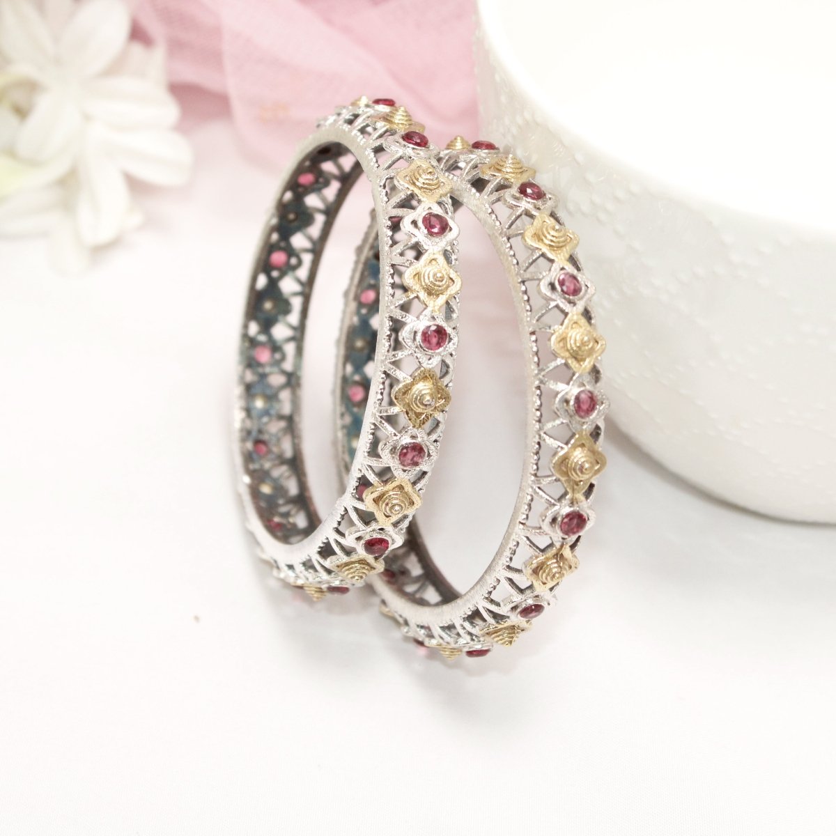 DUAL - TONE TRIKON JAALI RAJPUTANA BANGLE PAIR - SET OF 2 BANGLES - RED
