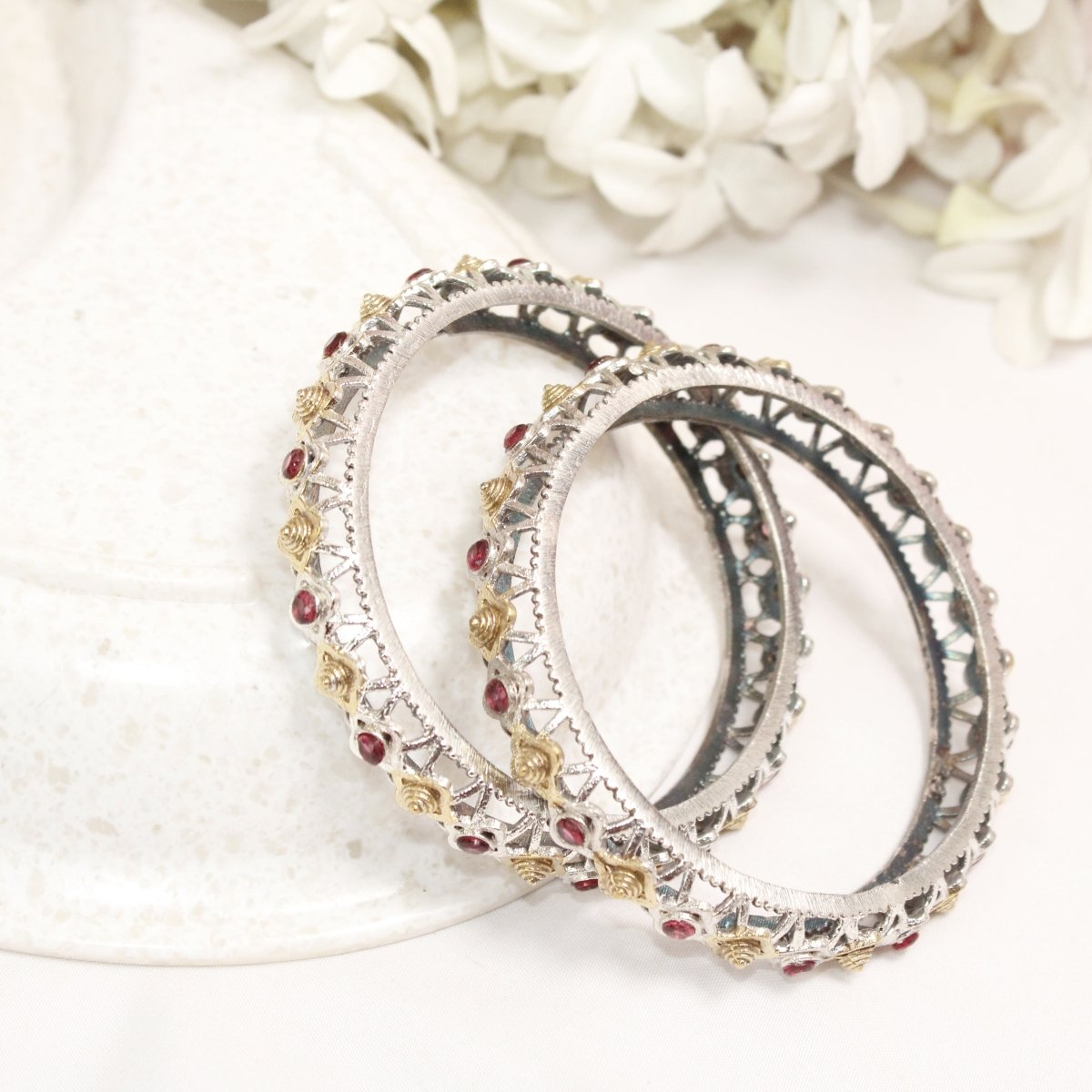 DUAL - TONE TRIKON JAALI RAJPUTANA BANGLE PAIR - SET OF 2 BANGLES - RED