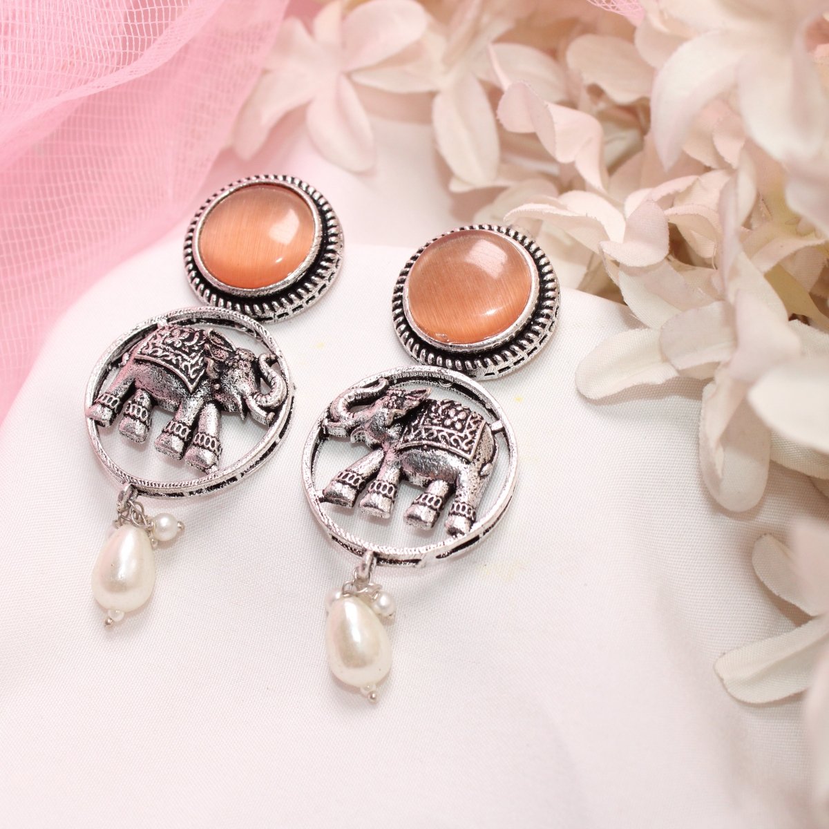 ELEPHANT IN RING & MONALISA STONE EARRING - ORANGE