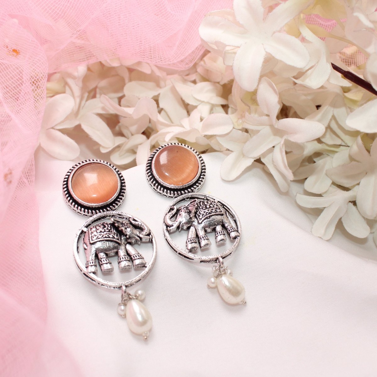 ELEPHANT IN RING & MONALISA STONE EARRING - ORANGE