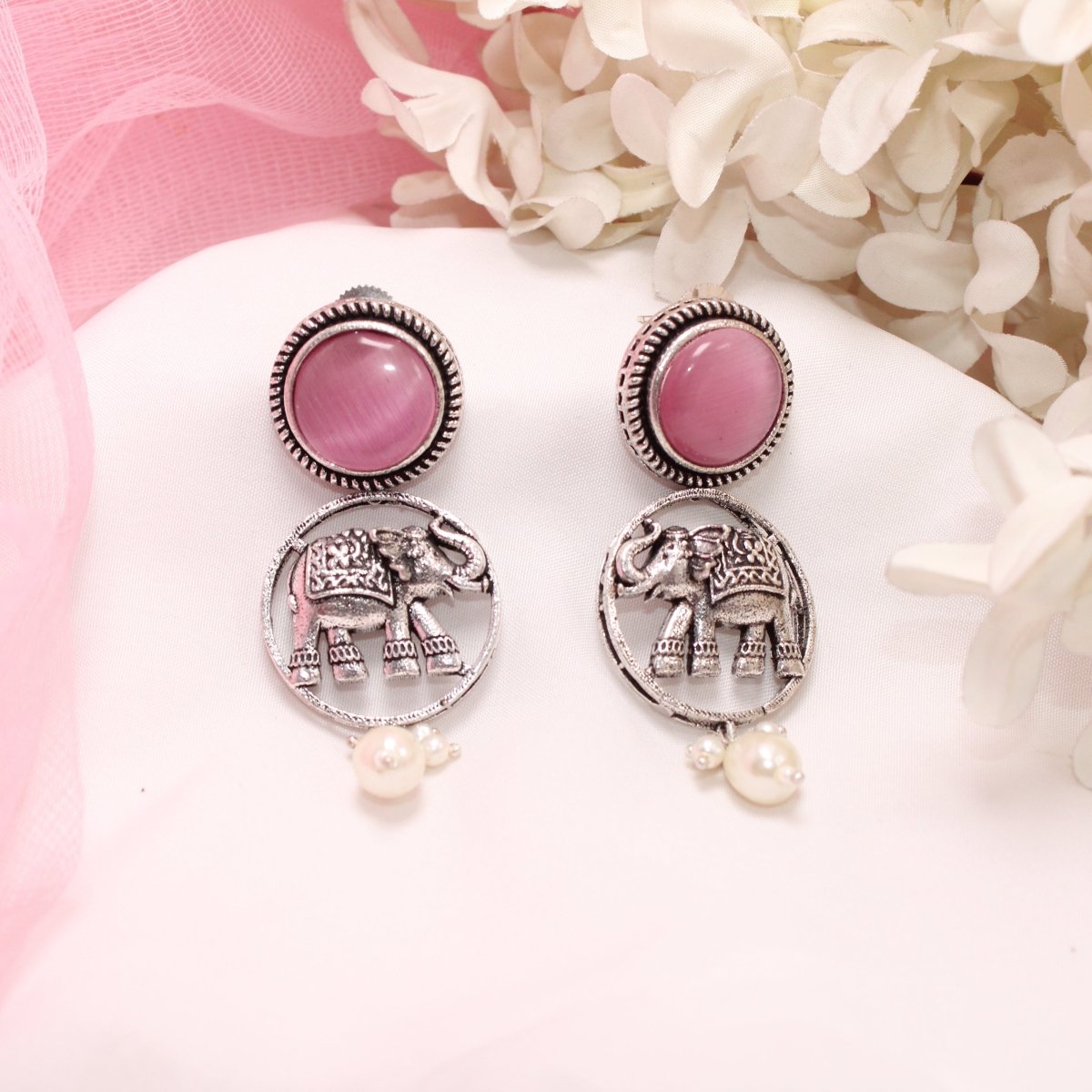 ELEPHANT IN RING & MONALISA STONE EARRING - PINK