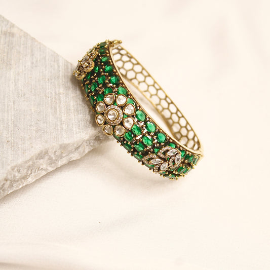 Emerald Green Kundan Mosaic Kada – product view 1