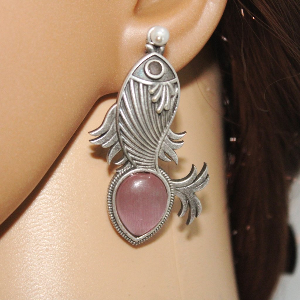 FISH PATTERN WITH DROP SHAPE STONE STUDS - PINK