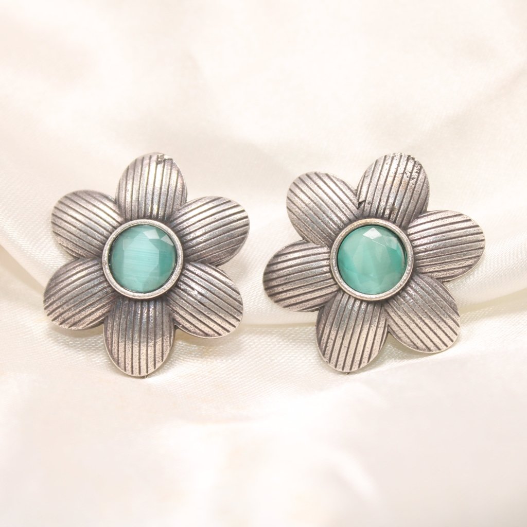 FLOWER PATTERN WITH ROUND STONE STUDS - TURQUOISE GREEN