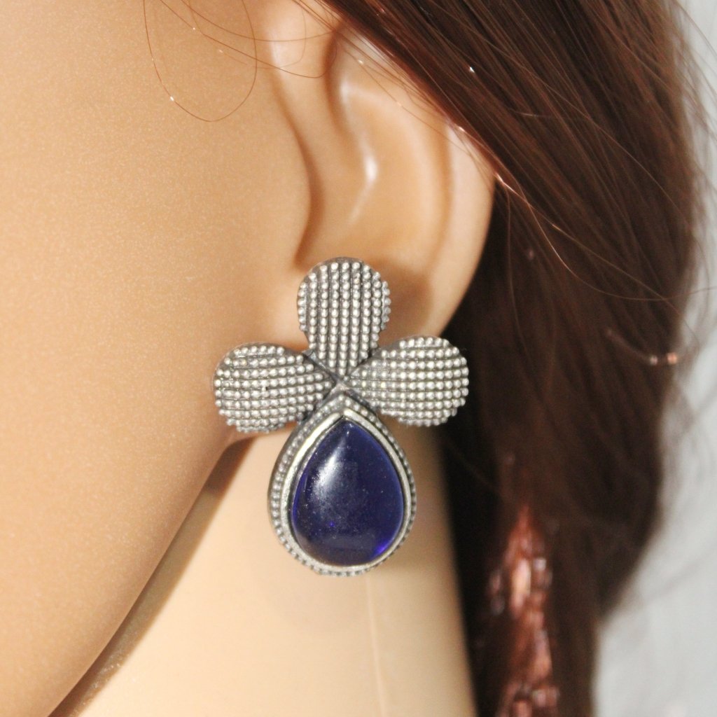 HALF FLOWER & DROP PATTERN STUD WITH STONE - BLUE