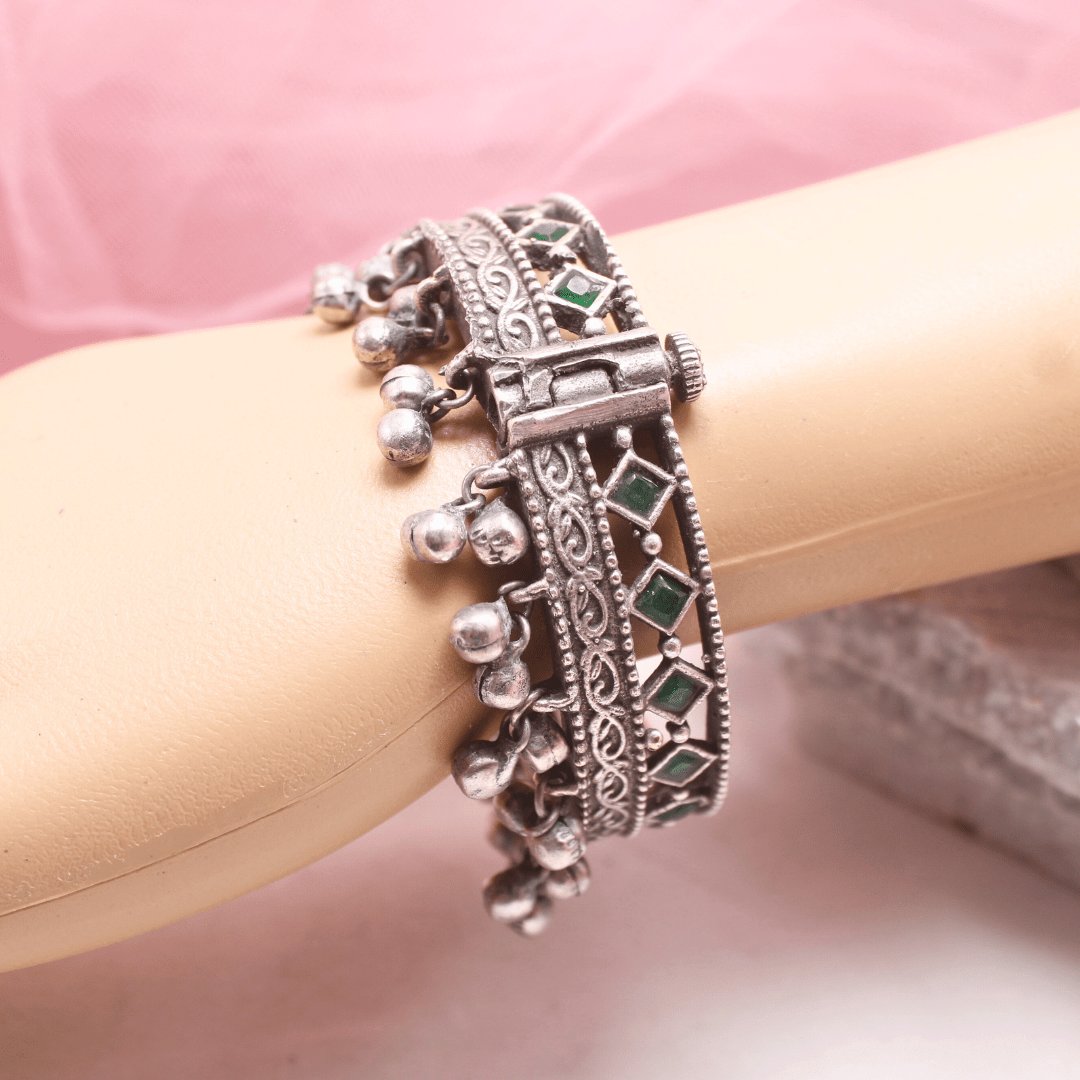 KAAMYA GHUNGROO KADA-GREEN