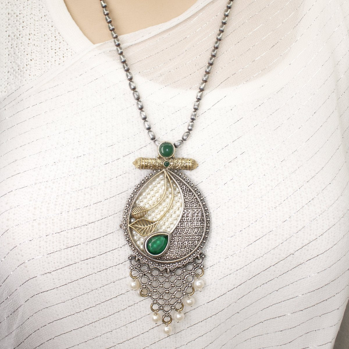 KALASH - DUAL - TONE PEARL JAALI ANTIQUE GOLDEN PENDANT SET - GREEN