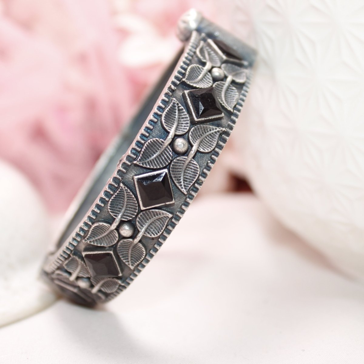 KALI - OXIDISED SILVER LOOK ALIKE KADA - BLACK