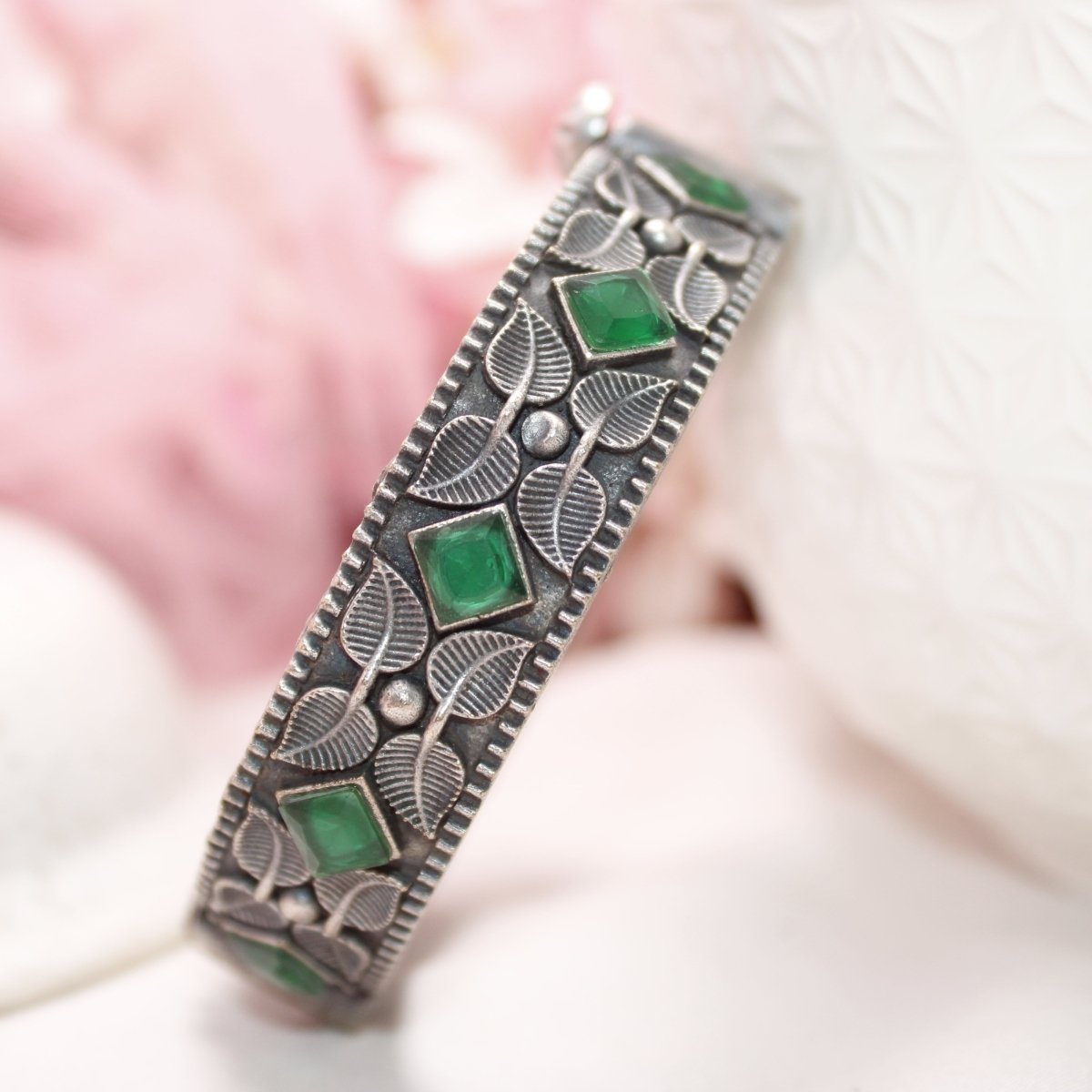 KALI - OXIDISED SILVER LOOK ALIKE KADA - GREEN