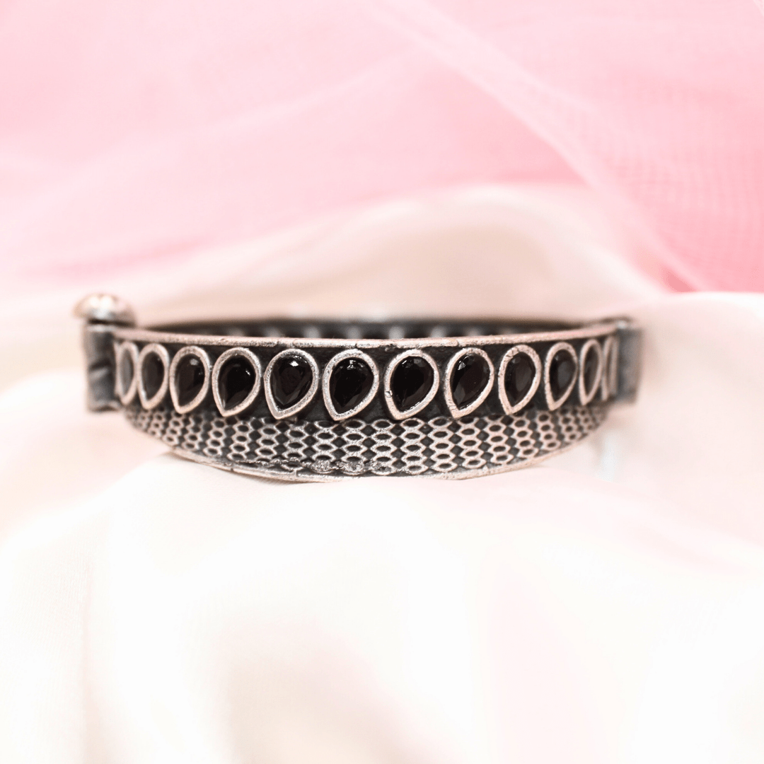 KALIKA VINTAGE LOOK KADA - black