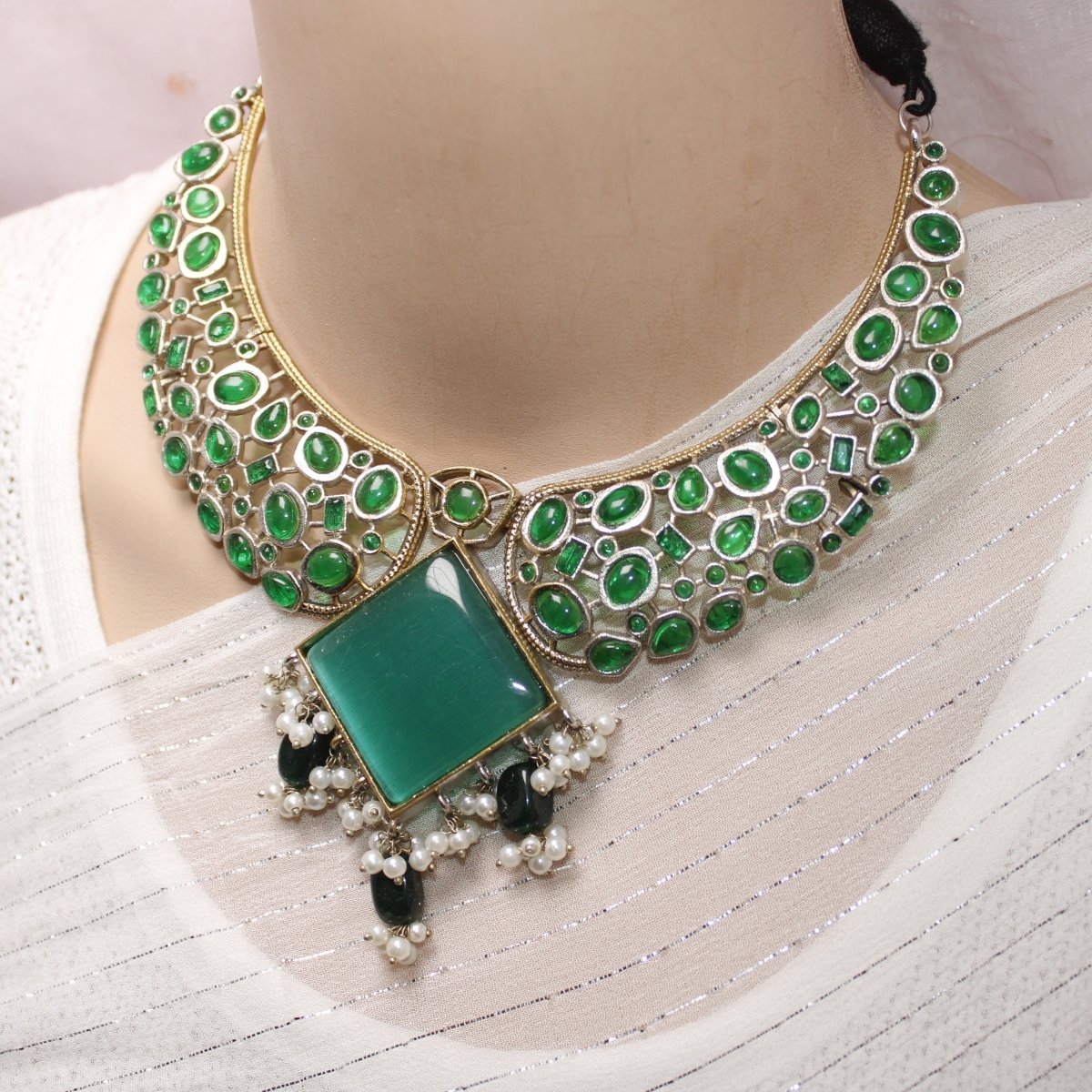 KANAK DUAL - TONE NECKLACE - GREEN