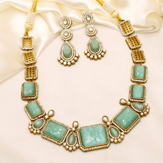KASHVA NECKLACE SET