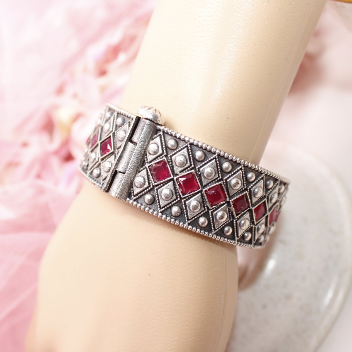 KAVERI-OXIDISED SILVER LOOK ALIKE KADA-RED