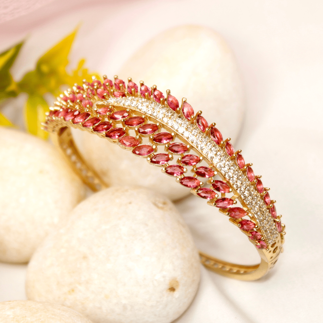Leaf Design Zircon Kada – Ruby R