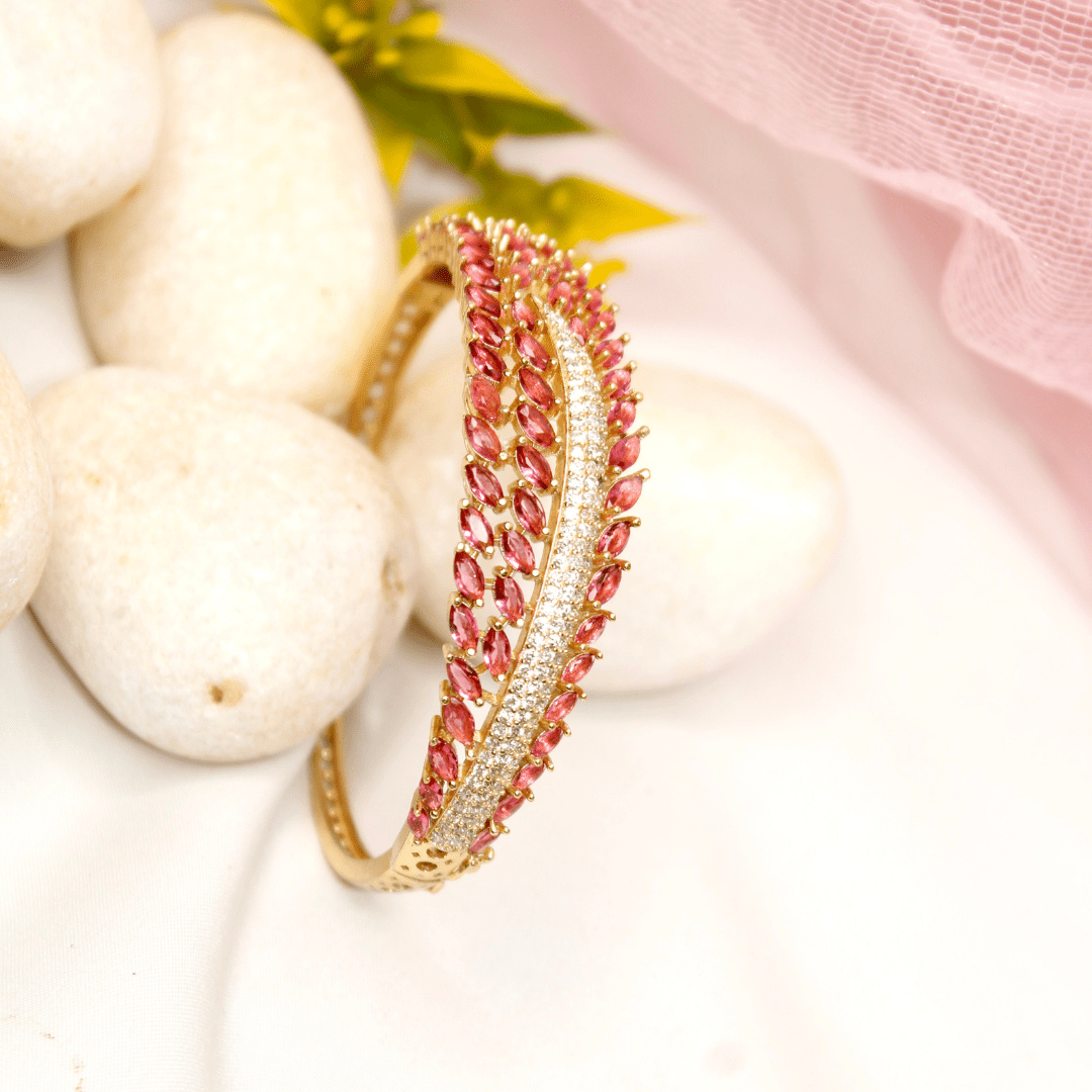 Leaf Design Zircon Kada – Ruby R