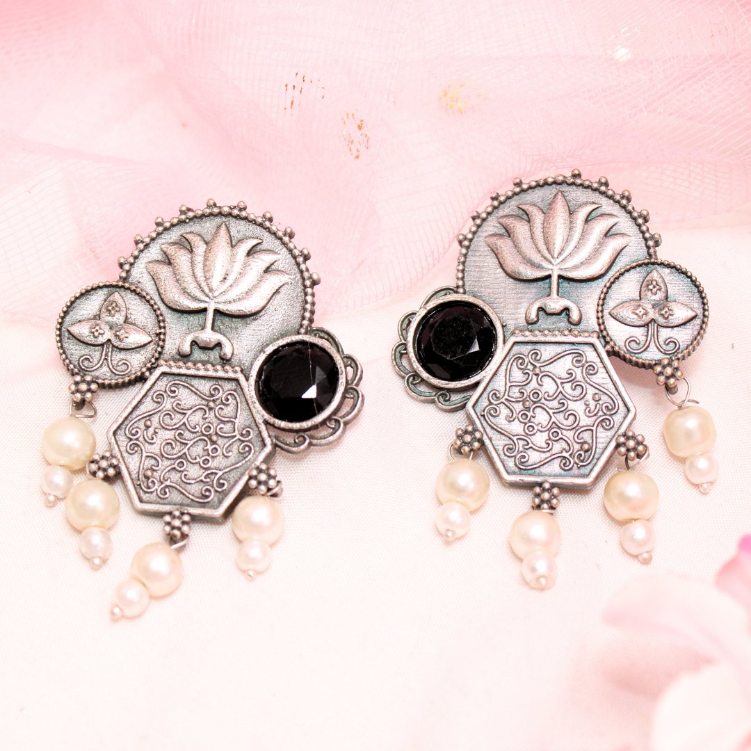 LOTUS FUSION EARRINGS - BLACK