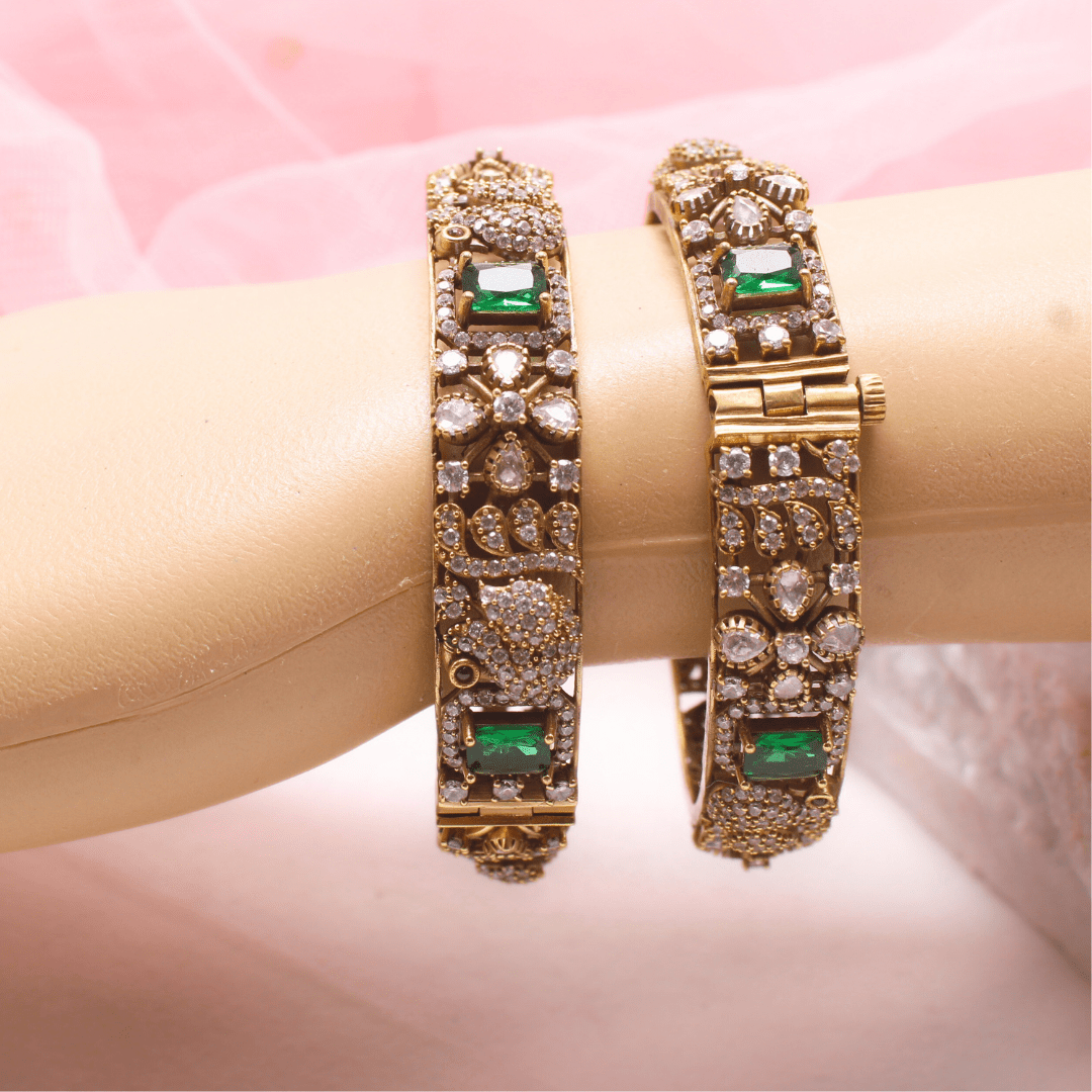 MAYURI ANTIQUE MOISSANITE KADA - (SET OF 2) - GREEN