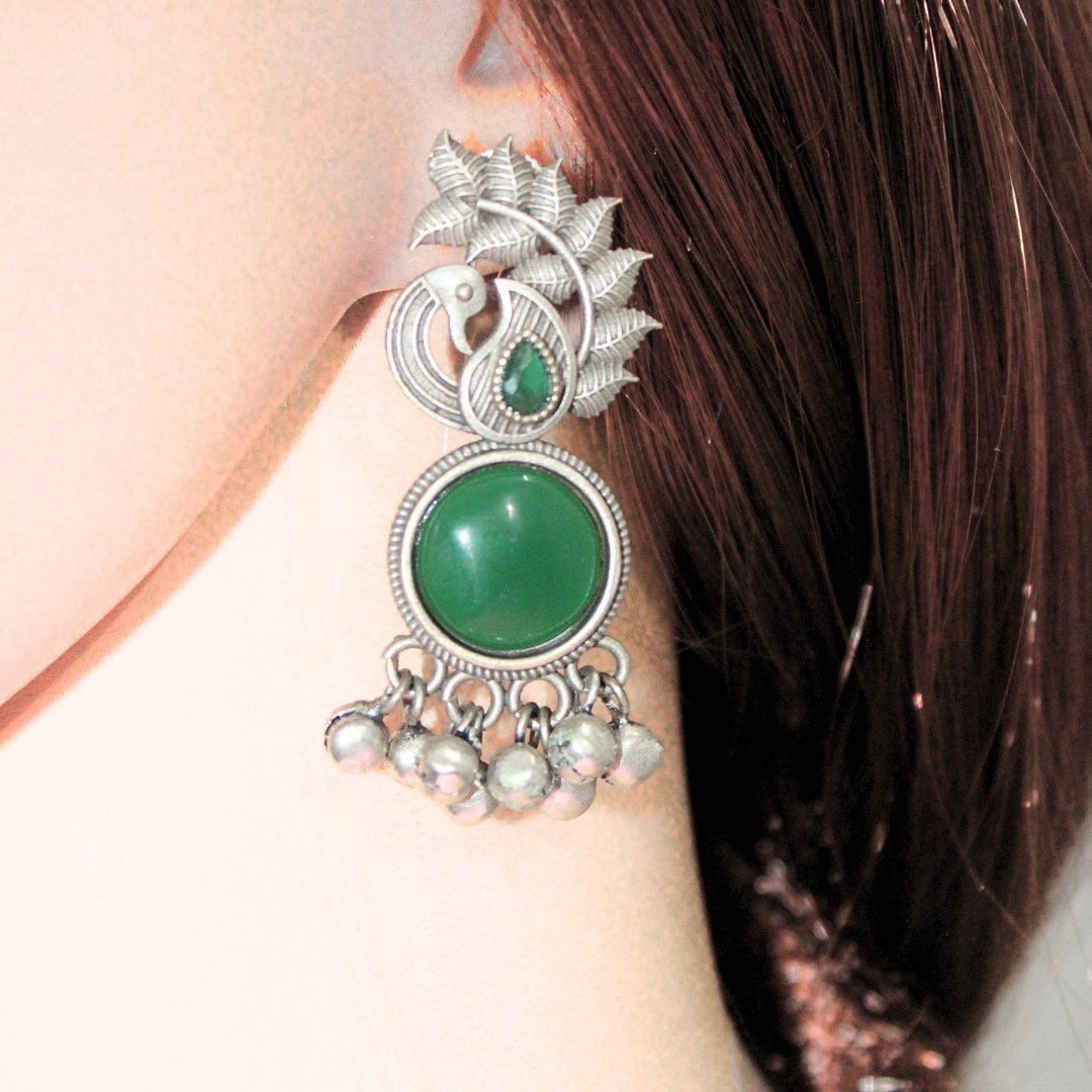 MOR GHUNGROO WITH MONALISA STONE EARRINGS - GREEN
