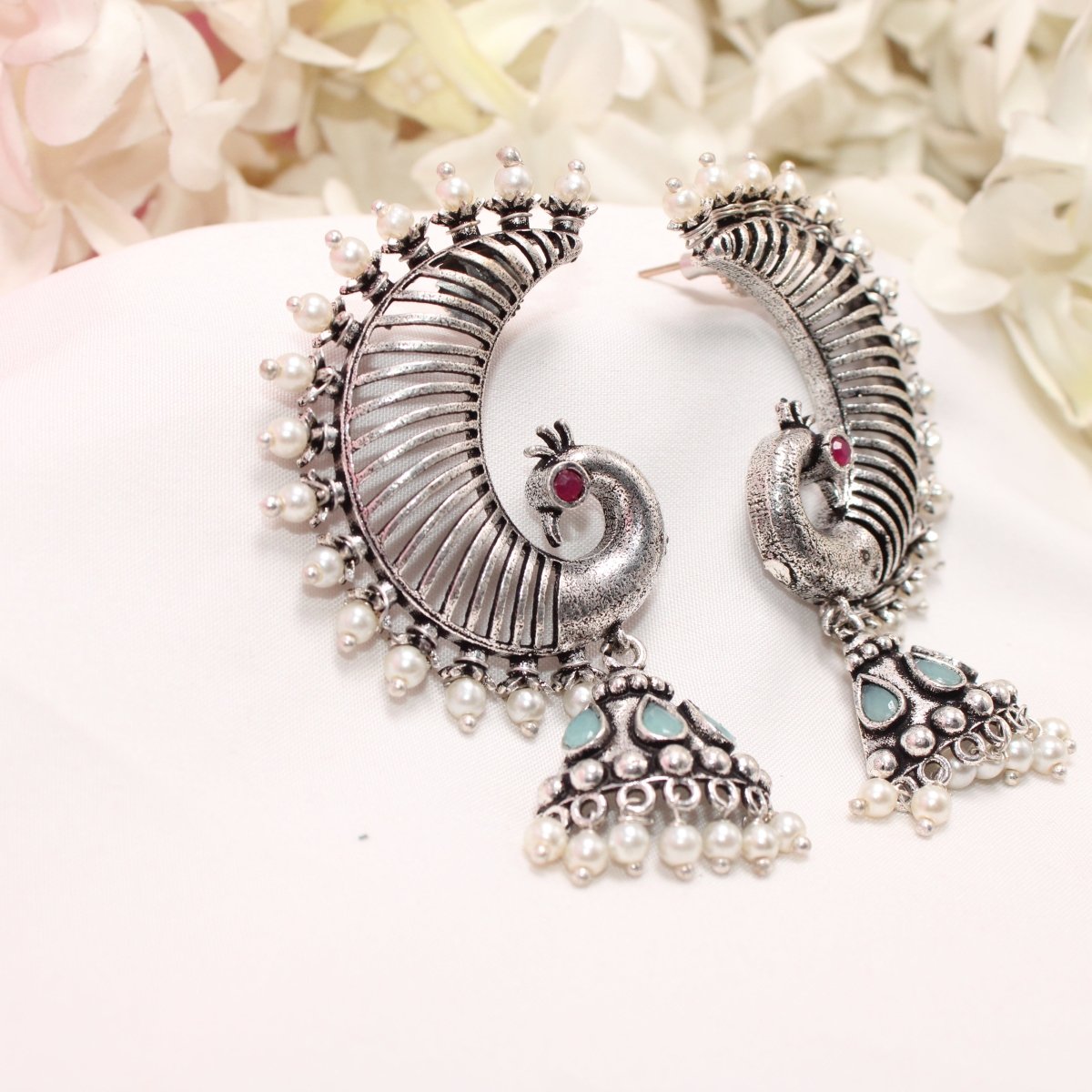 MOR KARNPHOOL EARRING - MINT