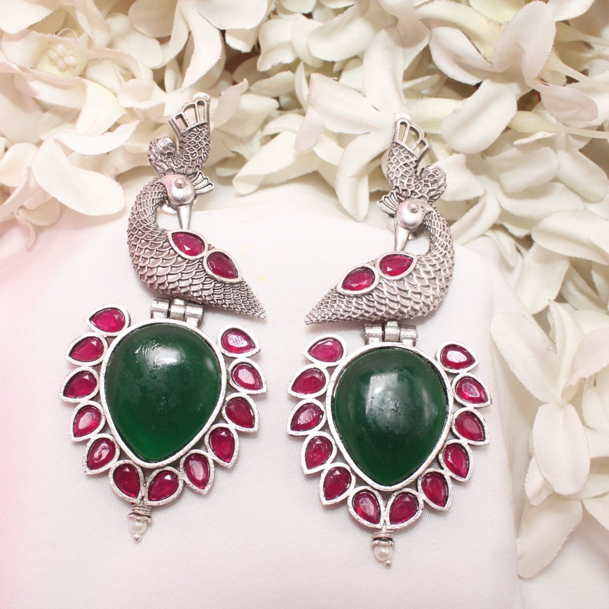 MOR NAGINA SILVER LOOK ALIKE EARRING - GREEN