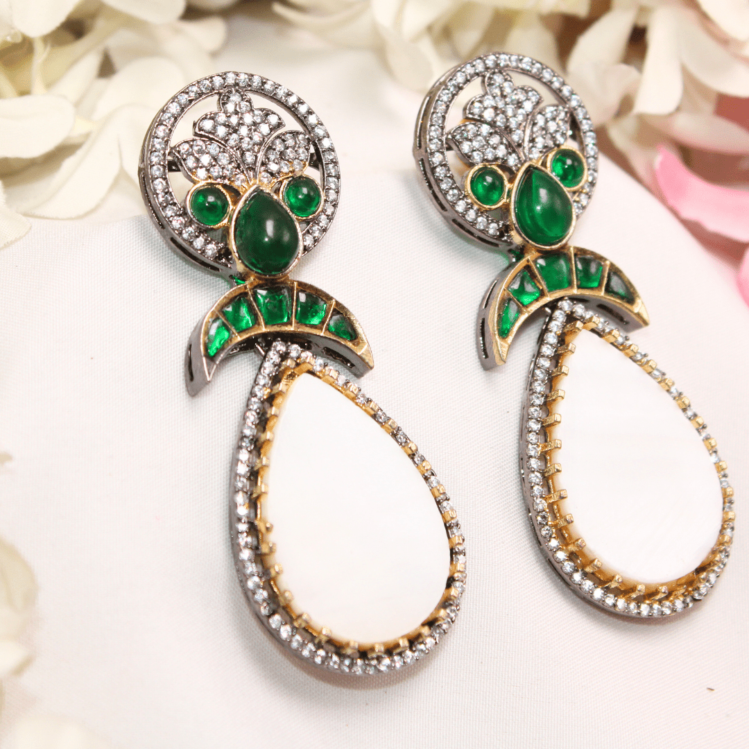 MOTHER OF PEARL EARRING - GREEN