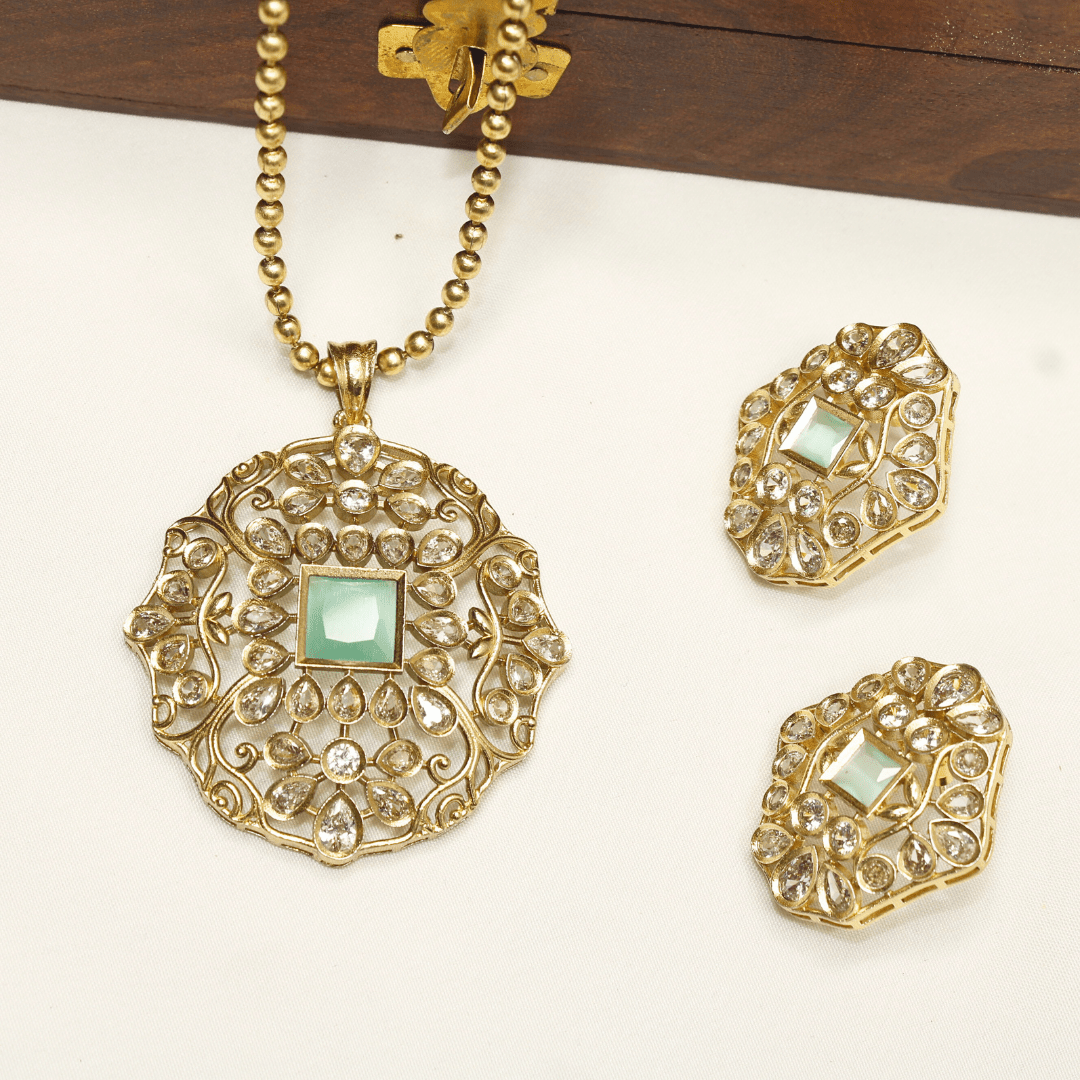 Mughal - Inspired Floral Jadau Pendant Set – Mint & Moissanite Detailing
